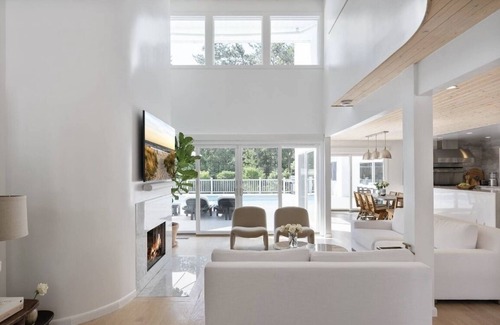 East Hampton House | Spectacular East Hampton with private tennis court and pool