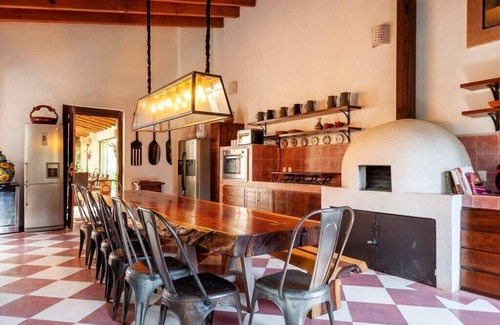 Valle de Bravo House | Spectacular House with Jacuzzi and Huge Garden