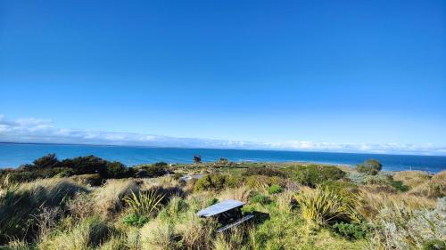 Riverton House | Spectacular Moana Views