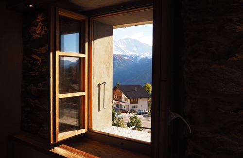 Verbier Apartment | Spectacular Mountain Views in Charming Verbier Village