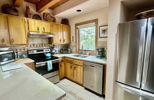 Nambe Pueblo Villa | Spectacular Mountain Views, Supreme Tranquility & Privacy in Tesuque!