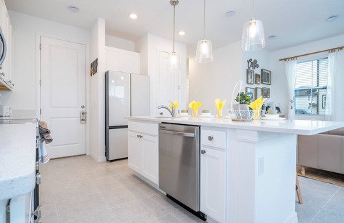 Davenport House | Spectacular New Family Home, very close to Disney: Your home away from home!