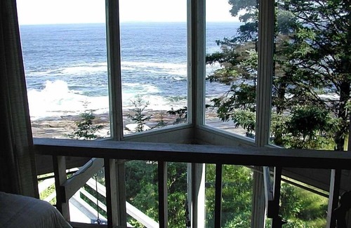 New Harbor Cottage | Spectacular Ocean Front property - Like Owning the Atlantic!