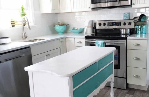Minot House | Spectacular Ocean Sunsets I Pet Friendly