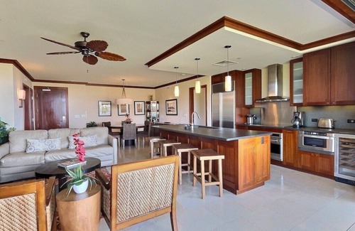 Ko Olina Condo | SPECTACULAR OCEAN VIEW SUITE 8th FL. BEACH TOWER BEACH VILLAS KO OLINA #BT802