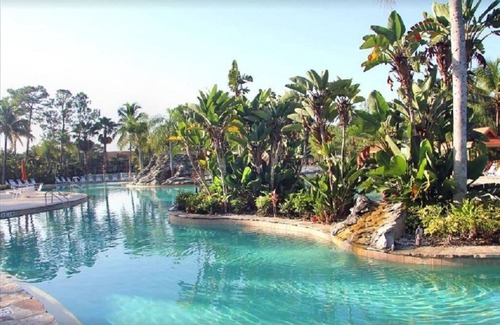 Naples Condo | SPECTACULAR POOL & LAKE VIEW FROM CONDO. Peaceful Naples DEC & JAN available