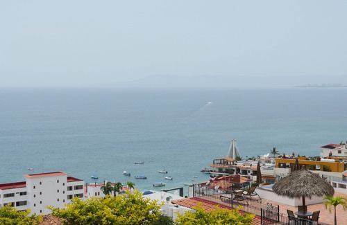 Amapas Condo | Spectacular Spacious Spanish Colonial 2BR 2BA Terrace Oceanview private Jacuzzi
