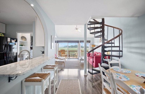 Saint Helena Island Villa | Spectacular Sunset Views, Quiet Location, Golf Cart Included, Private Deck - 7 Periwinkle Court