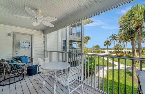 Palm Island Villa | Spectacular Sunset Views from this Comfortable Island Villa on Resort, A3314B