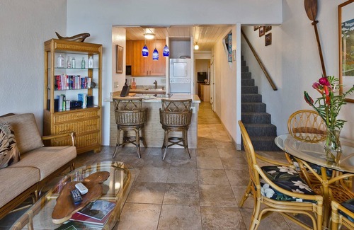 Maalaea Condo | Spectacular Treetop Oceanfront View - Central A/C - Sleeps 6 - Turtles & Whales