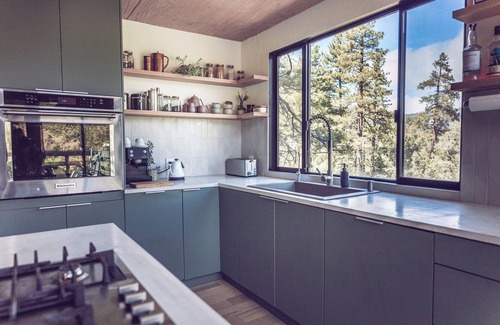 Pine Mountain Club Cabin | Spectacular Designer Treehouse with Mountain Views