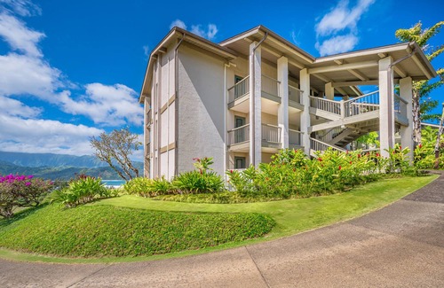 Princeville Apartment | Spectacular Views of Hanalei Bay