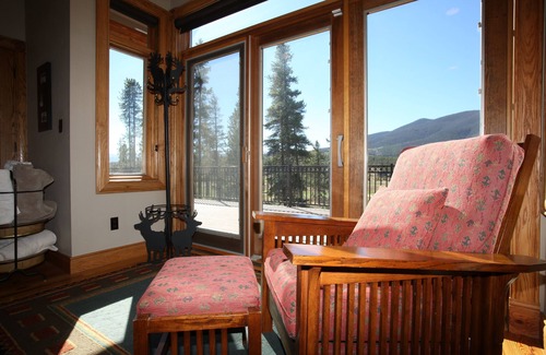 Granby House | Spectacular Winter Park Retreat on Pole Creek Golf Course (15 min to WP)