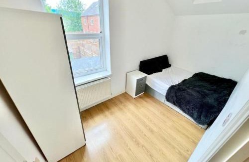 Northampton House | Spencer Street Retreat in Northampton