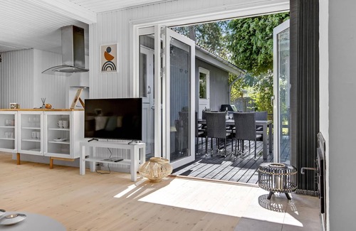 Hornbaek House | Spend an unforgettable vacation with friends and family in this beautiful cottage near the sea at Ho
