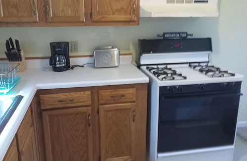 Wayland Cottage | Spend Thanksgiving with us or Relax and have your relatives stay here!
