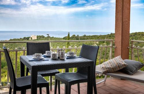 Castiglioncello Apartment | Spianate