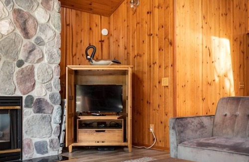 Mayfield Cabin | Spider Lake Oasis Sum