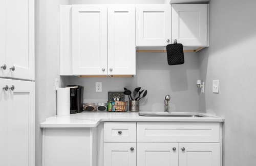 Hapeville House | Spirit of ATL - Minutes to Airport & Downtown!