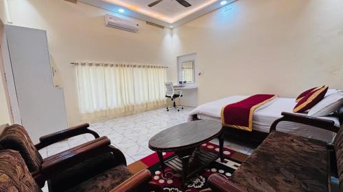 Varanasi House | Spiritual Homes & VILLA