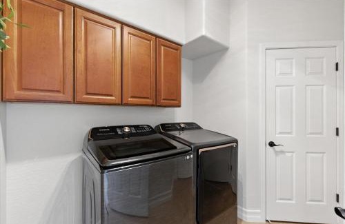 Chandler House | Splash Canyon - Splash Pad & Tons of Games - Gym