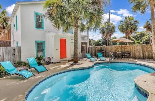 Savannah Beach Apartment | Splash Inn Lower Unit: Heated Pool & Walk to Beach