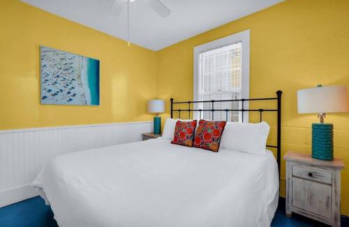 Savannah Beach Apartment | Splash Inn Lower Unit: Heated Pool & Walk to Beach