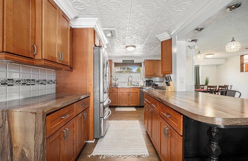 South Bradenton House | Splash Oasis - 3BR, 6 Beds, Heated Pool, Spa, BBQ Grill, Ping Pong, Near Beaches