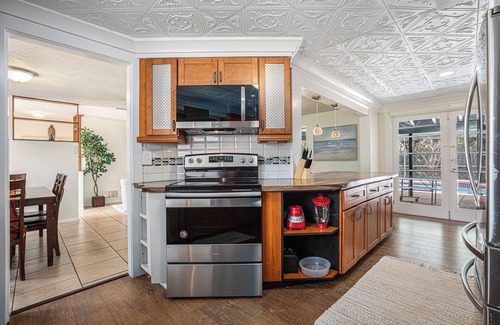 South Bradenton House | Splash Oasis - 3BR, 6 Beds, Heated Pool, Spa, BBQ Grill, Ping Pong, Near Beaches