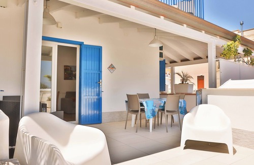 Alcamo Marina Apartment | Splendid apartment in villa 150 meters from the beach wifi rental car