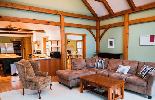 Woodstock House | Splendid 1920s Vermont Farmhouse