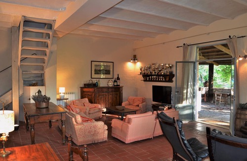 Cetona Villa | Splendid countryhouse 8-10 people with private pool in typical Tuscan style
