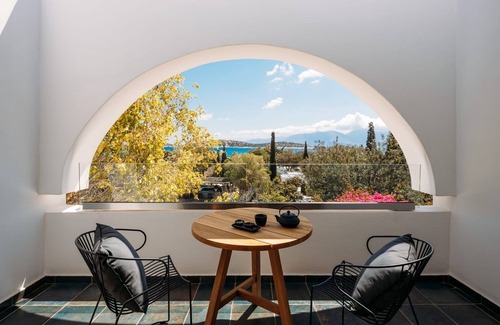 Agios Nikolaos Villa | Splendid Crete Hotel | Deluxe Seaview Suite | Prime Location | Panoramic Sea.