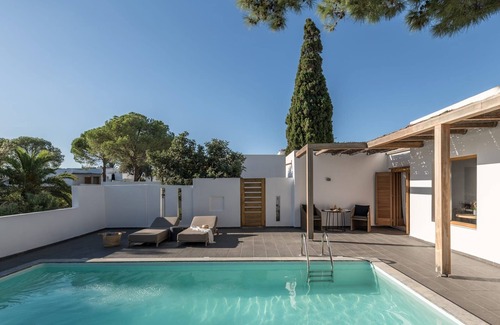 Agios Nikolaos Villa | Splendid Crete Hotel | Villa Paradiso | 1 Bedroom | Large Terrace with Private.
