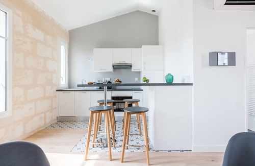 Chartrons Apartment | Splendid flat located in the heart of the Chartrons, near the Quays