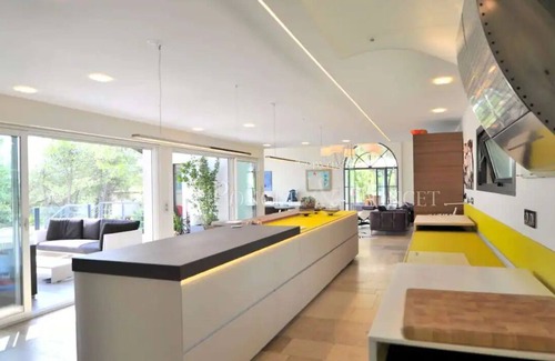 Saint-Gely-du-Fesc Villa | Splendid spa villa, swimming pool, home cinema, gym and games