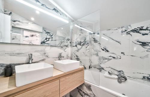 18th Arrondissement Apartment | Splendide appartement pour 6 proche Montmartre