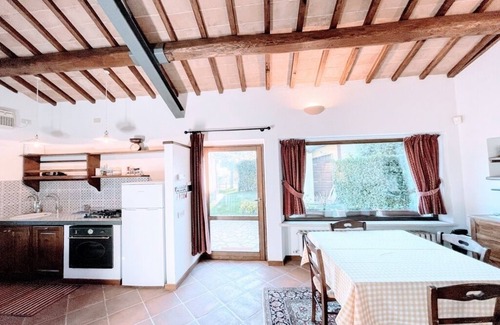 Spoleto House | Spoleto Country Park - 7 houses on private estate - exc yours - sleeps 28
