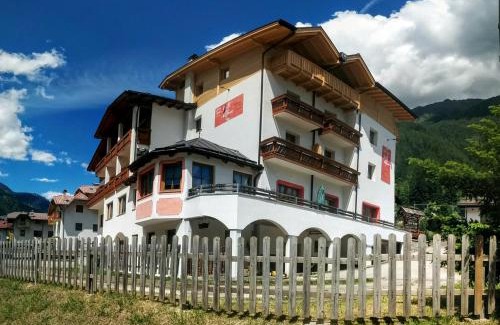 Cogolo Hotel | Sport Hotel Stella Alpina