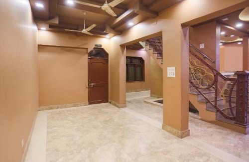 Allahabad Hotel | SPOT ON Hotel Sarojani Villa
