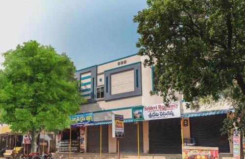 Kakinada Hotel | SPOT ON Sri Devi Residency