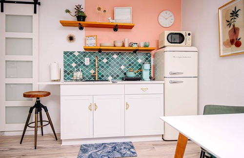 Clearwater Apartment | Spotless, cozy studio with private entrance & parking, free WiFi in Clearwater.