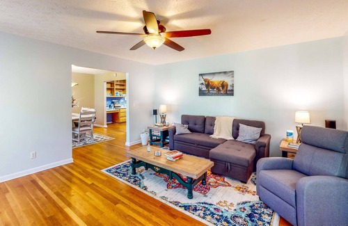 Danielsville House | Sprawling acreage, magnificent views, game room