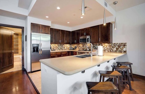 Downtown Steamboat Springs Condo | Sprawling Condo | Central Downtown | Summer A/C