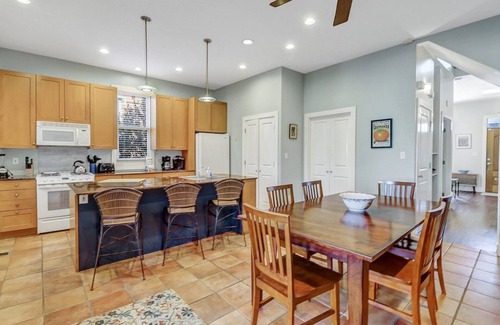Beach Institute House | Sprawling Townhome w/Private Courtyard + Parking by Lucky Savannah