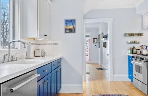 Pine Point House | Spread out and breathe across from the beach!