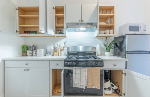Hoboken Apartment | Spring 25% Discount is here, 1King bed, Near NYC