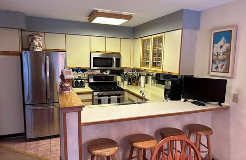 Killington House | Spring and Summer is a great time to enjoy Killington's premiere resort and spa!