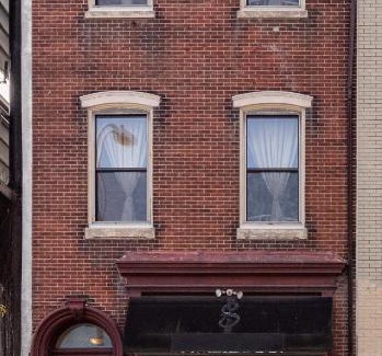 Center City Apartment | Spring Garden near Center City by Sosuite