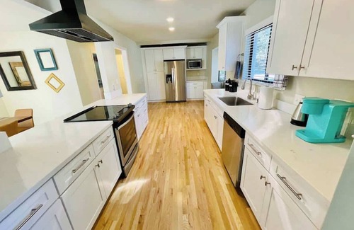 Reno/Tahoe Airport House | Spring Haven/Sleeps 16/3.5 Bath
